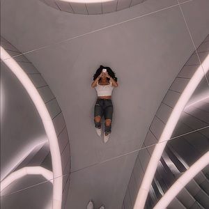 Meet your Posher, Isabella